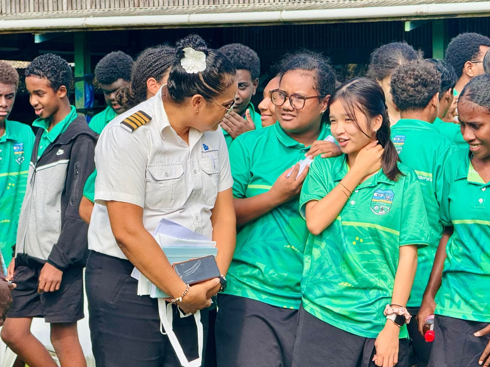 Solomon Airlines pilots inspire students to mark World Pilots’ Day Solomon Airlines pilots inspire students to mark World Pilots’ Day