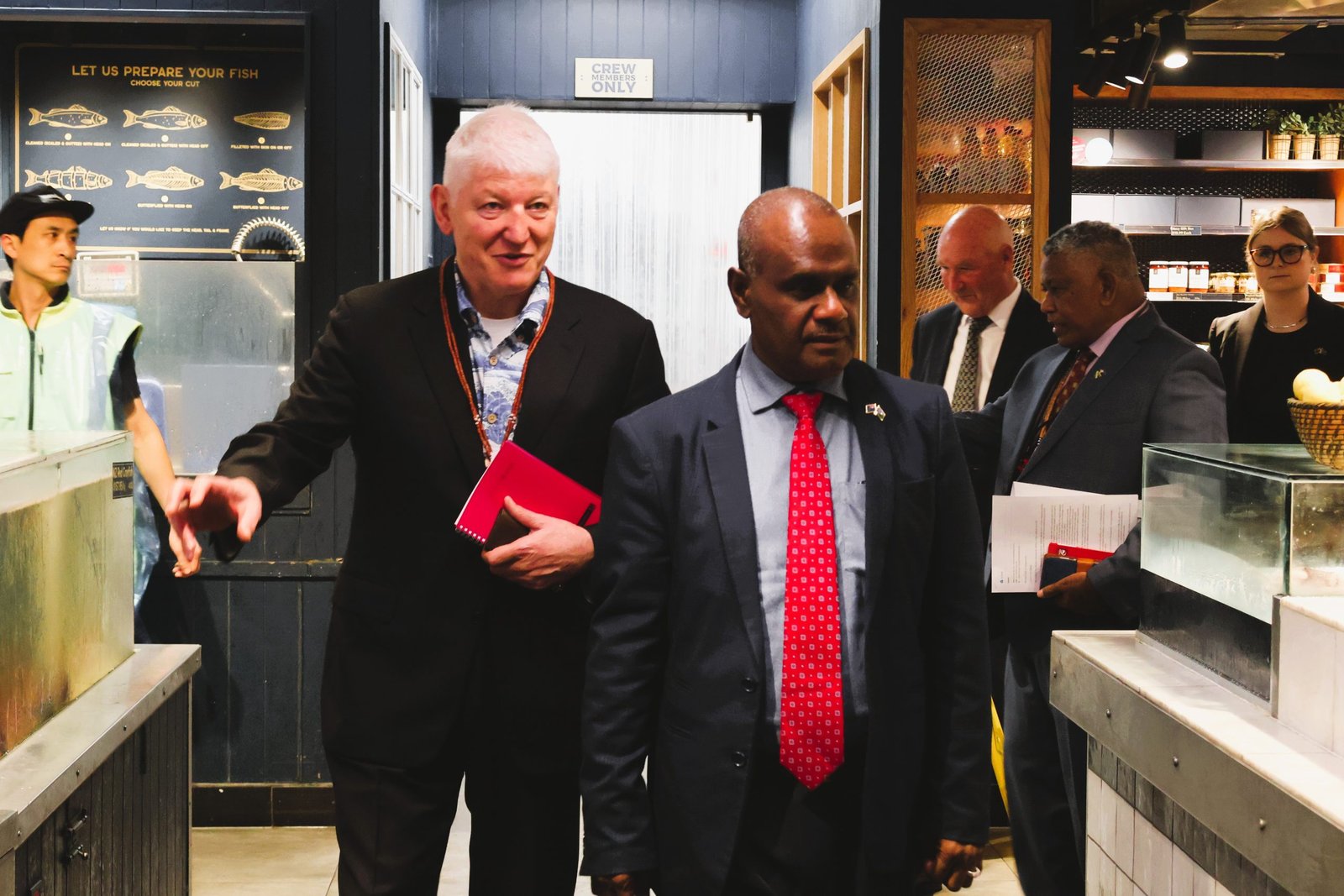 PRIME MINISTER MANELE BEGINS OFFICIAL ENGAGEMENTS IN NEW ZEALAND WITH VISIT TO AUCKLAND FISH MARKET PRIME MINISTER MANELE BEGINS OFFICIAL ENGAGEMENTS IN NEW ZEALAND WITH VISIT TO AUCKLAND FISH MARKET