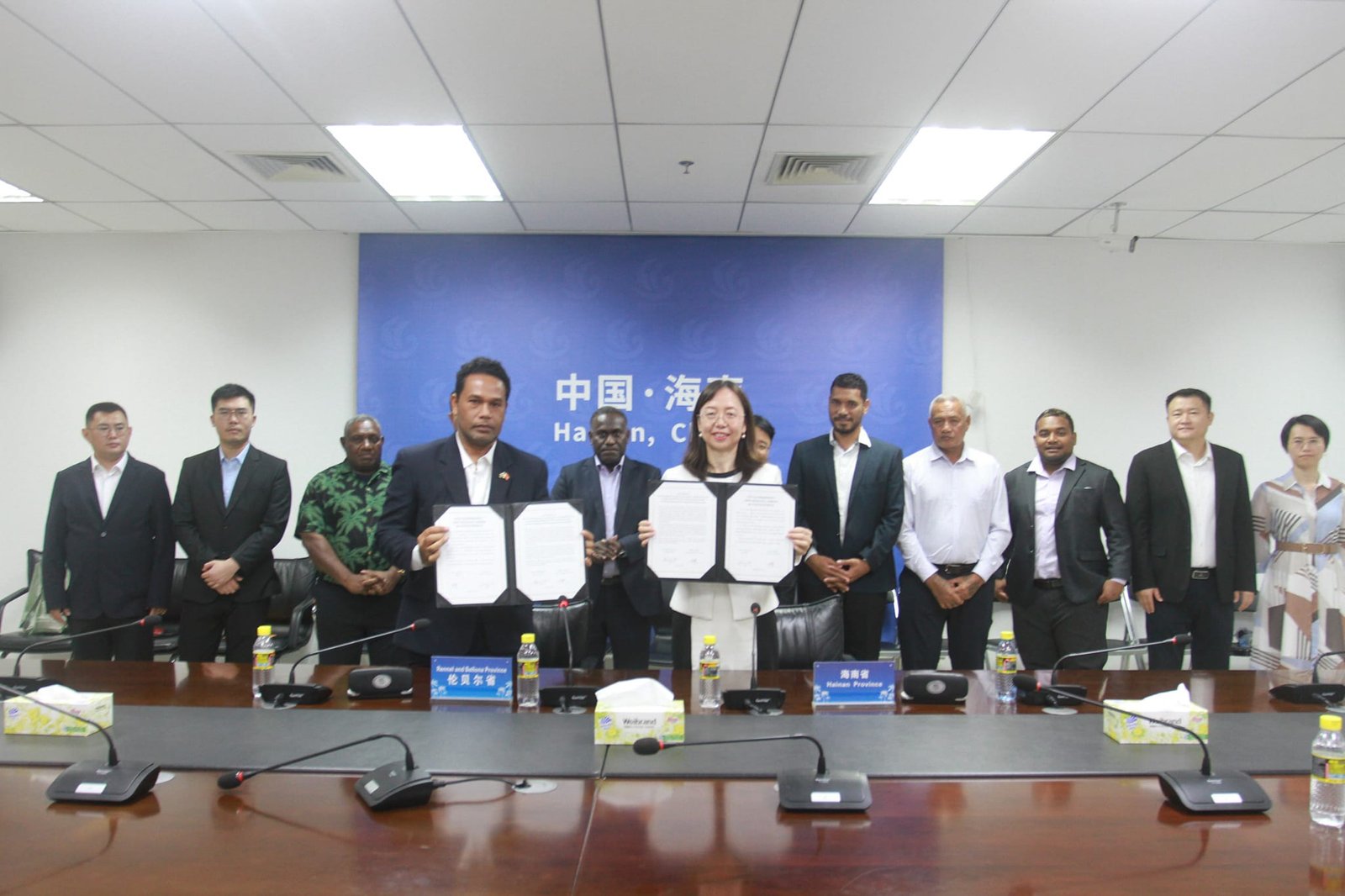 RENBEL AND HAINAN PROVINCES’ FRIENDSHIP BREWING RENBEL AND HAINAN PROVINCES’ FRIENDSHIP BREWING